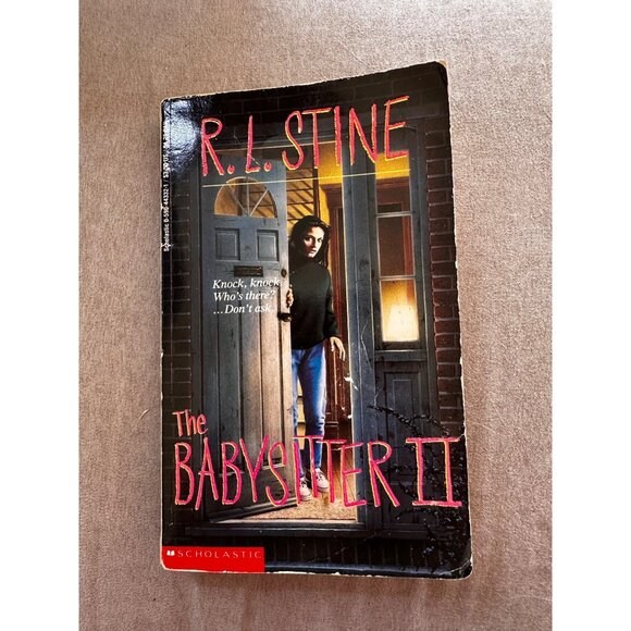 The Babysitter II R.L. Stine Paperback Vintage 1991 Scholastic Pocket Size Book - Picture 1 of 7